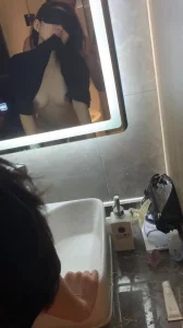 强推清纯妹子 把精液射到妹子嘴里 妹子都呛到了